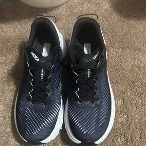 Hoka woman’s size 8B running shoes. Rincon 3